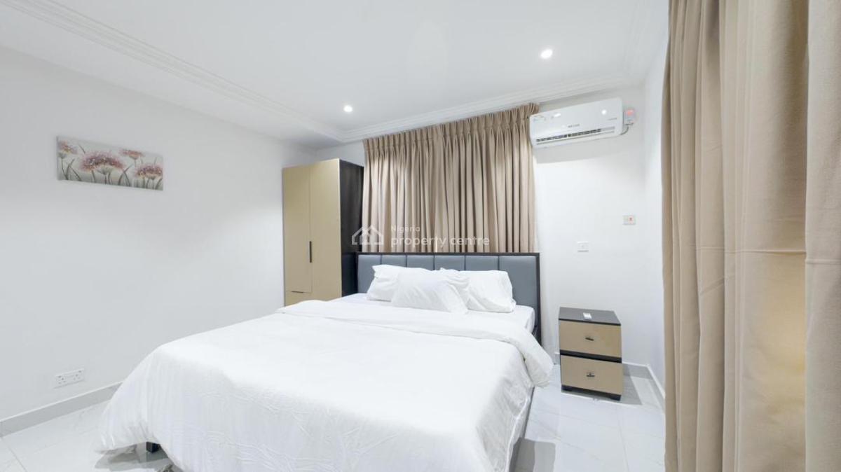 Modern 2-bedroom Executive Apartment with Smart Lock Access, Lekki Phase 1, Lekki, Lagos, Flat / Apartment Short Let