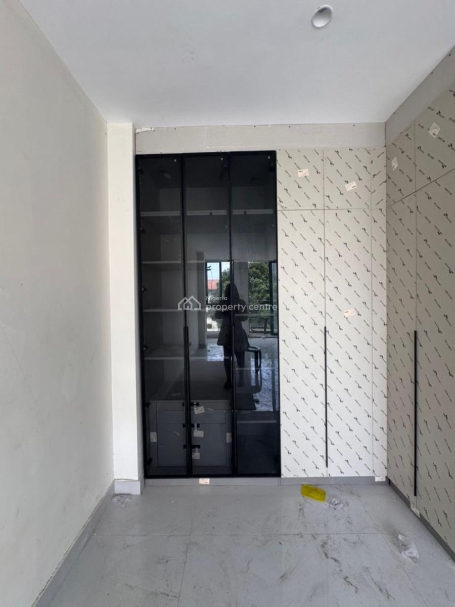 2-bedroom Apartment with Premium Finishes, Lekki Phase 1, Lekki, Lagos, Flat / Apartment for Sale