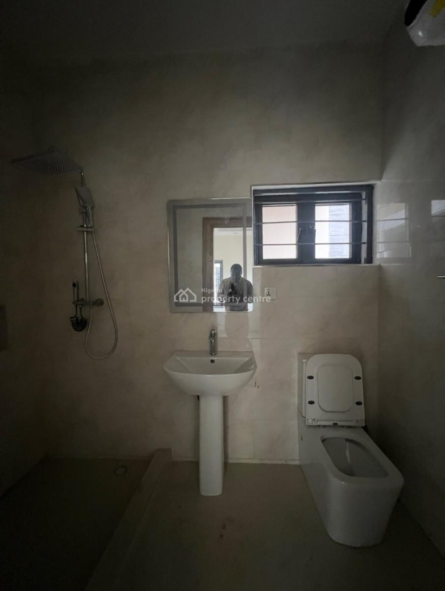 4 Bedroom Townhouse with En-suite Bq, Mabushi, Abuja, Semi-detached Duplex for Rent