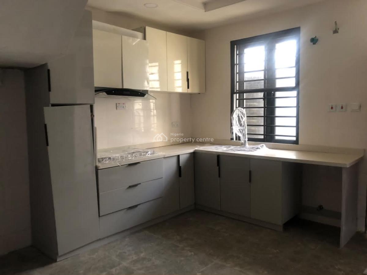 5 Bedroom Semidetached Duplex with Bq, New Road, Lekki, Lagos, Semi-detached Duplex for Rent