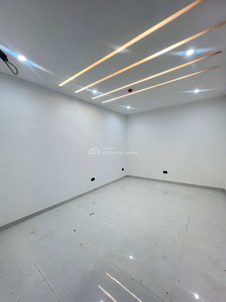 Brand New 2 Bedroom Apartments & 3 Bedroom Penthouse with Pool, Lekki, Lekki Phase 1, Lekki, Lagos, Flat / Apartment for Sale