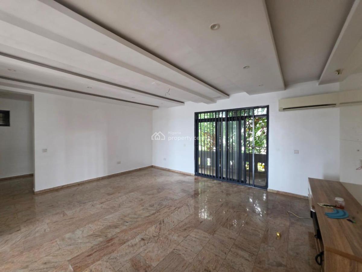 Spacous Massive Luxury 3 Bedroom Flat, Secure Estate, Lekki Phase 1, Lekki, Lagos, Flat / Apartment for Rent