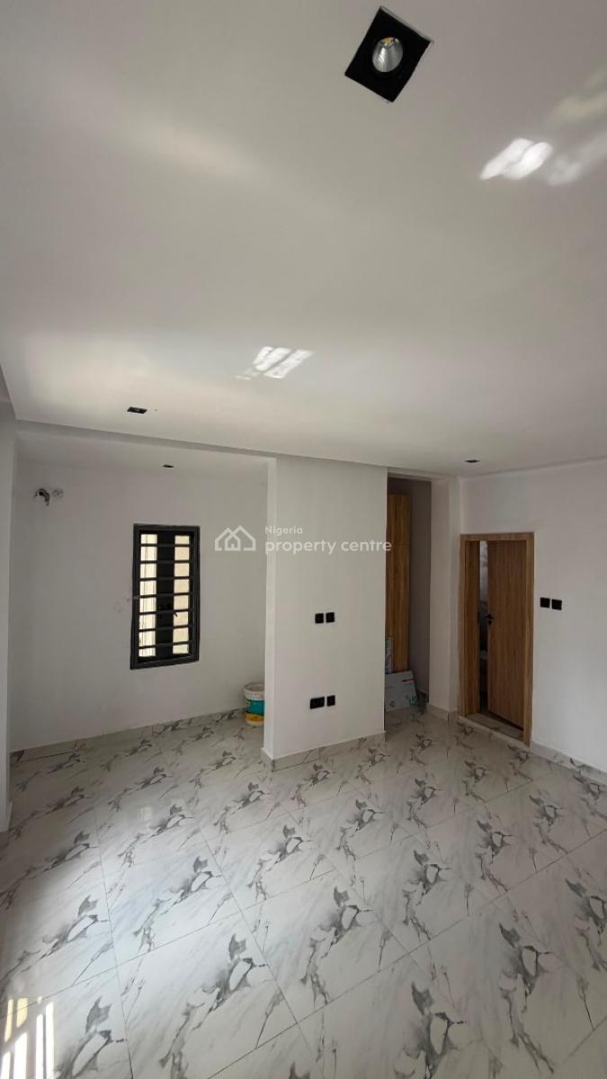 Newly Built 3 Bedroom Apartment, Yaba, Lagos, Flat / Apartment for Sale