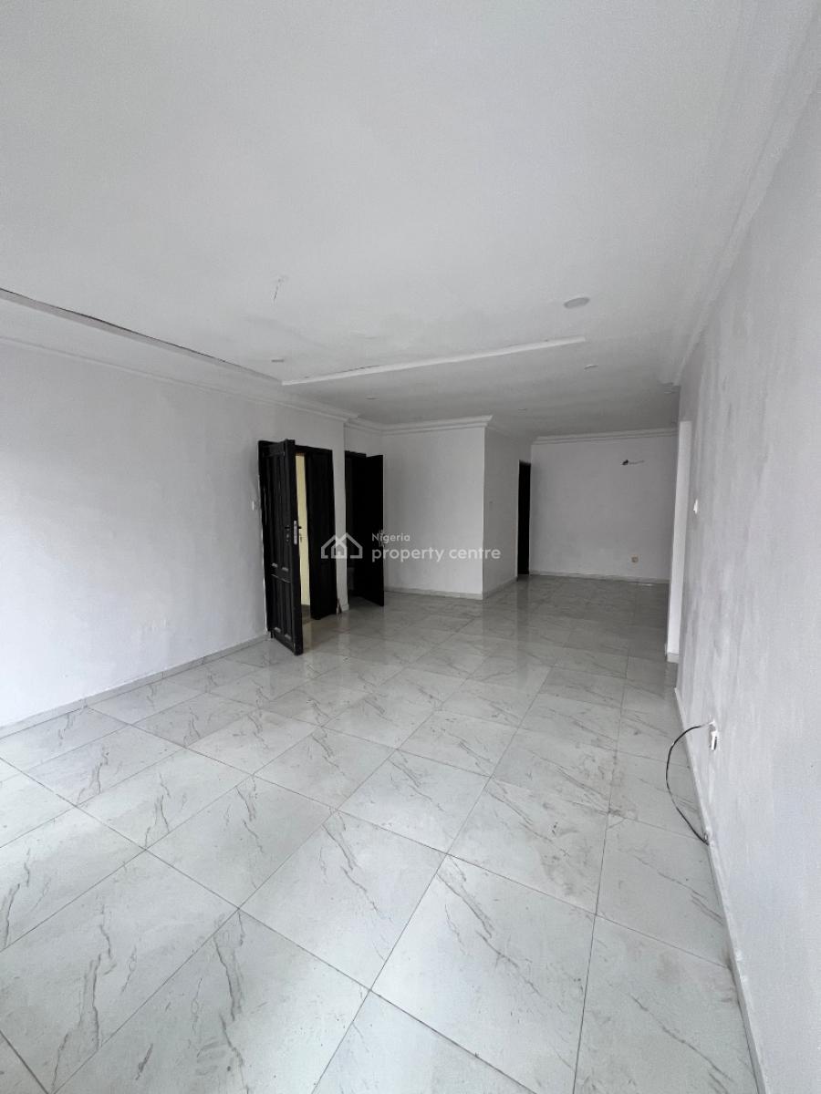 Spacious 3 Bedroom Apartment, Lekki Phase 1, Lekki, Lagos, Flat / Apartment for Rent