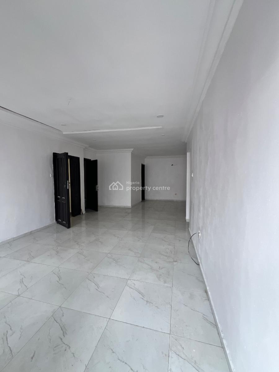 Spacious 3 Bedroom Apartment, Lekki Phase 1, Lekki, Lagos, Flat / Apartment for Rent