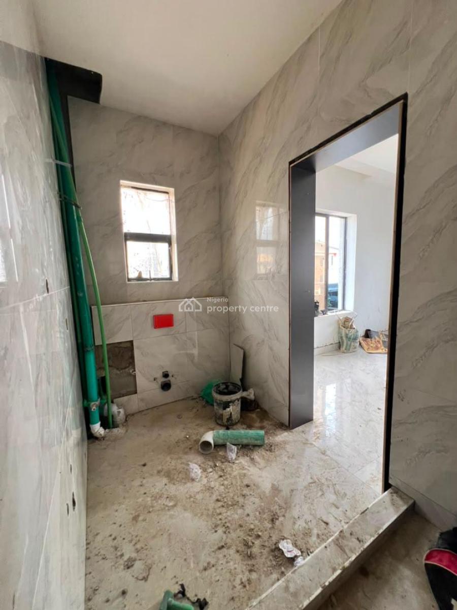 Beautifully Crafted 3 Bedroom Apartment Plus Bq, Victoria Island (vi), Lagos, Block of Flats for Sale