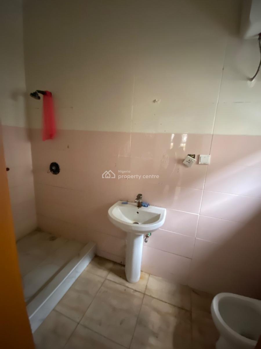 Very Spacious  2-bedroom Apartment, Close to The Express  & All Rooms, Ikota, Lekki, Lagos, Flat / Apartment for Rent