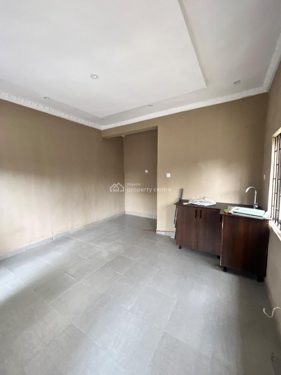 Spacious 1 Bedroom Apartment, Lekki Phase 1, Lekki, Lagos, Mini Flat (room and Parlour) for Rent