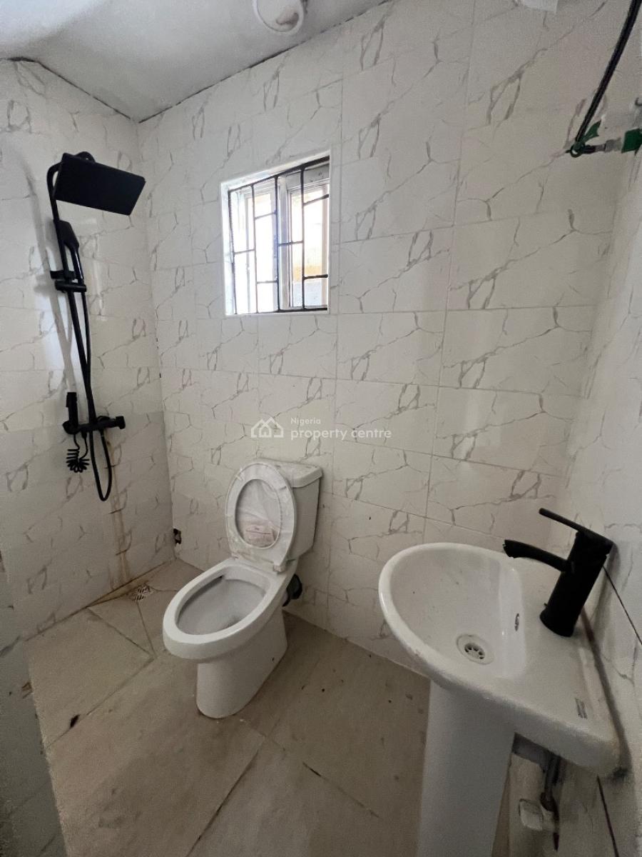 Spacious 1 Bedroom Apartment, Lekki Phase 1, Lekki, Lagos, Mini Flat (room and Parlour) for Rent
