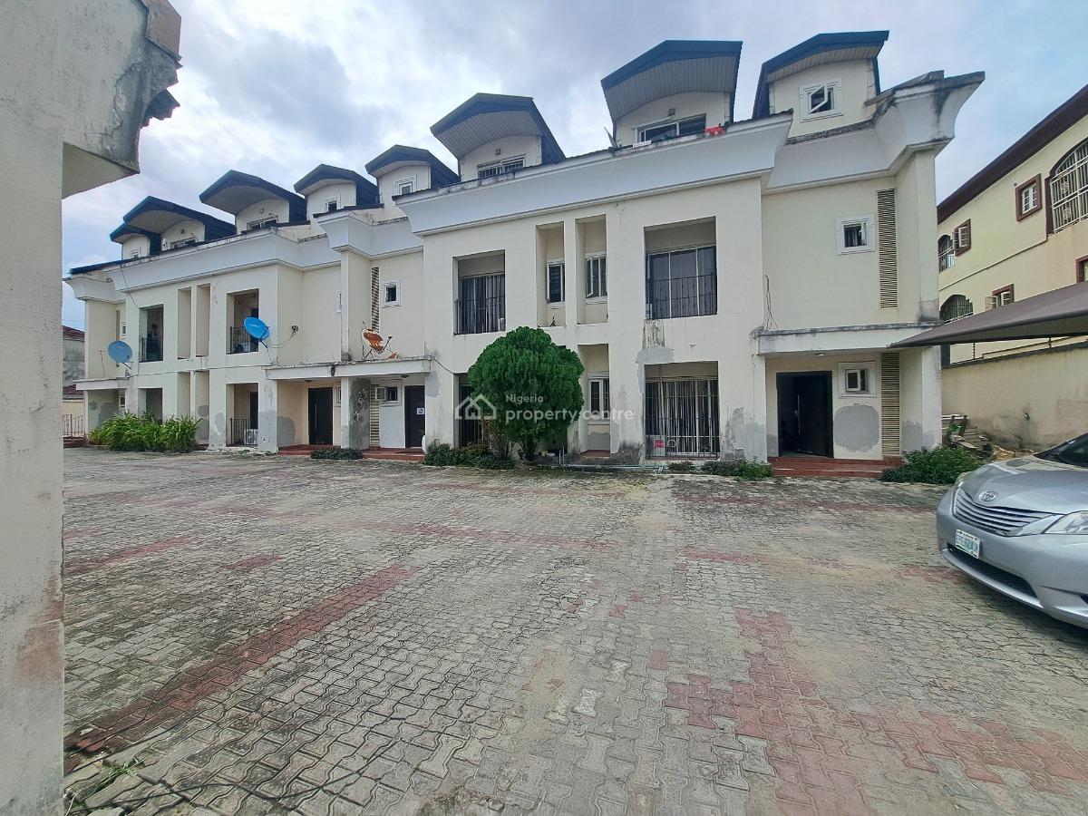 Four (4) Bedroom Terraced Duplex with a Room Bq, Off Admiralty Way, Lekki Phase 1, Lekki, Lagos, Terraced Duplex for Rent