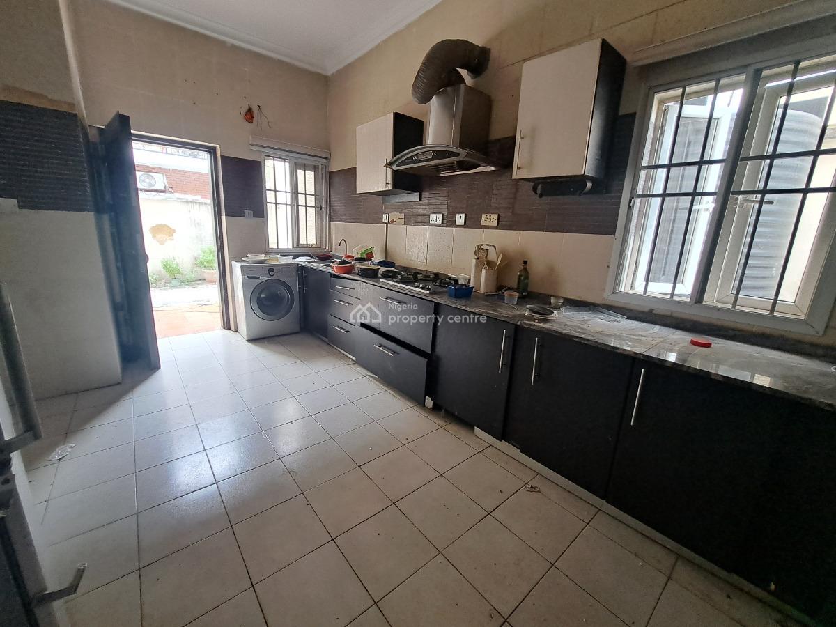 Four (4) Bedroom Terraced Duplex with a Room Bq, Off Admiralty Way, Lekki Phase 1, Lekki, Lagos, Terraced Duplex for Rent