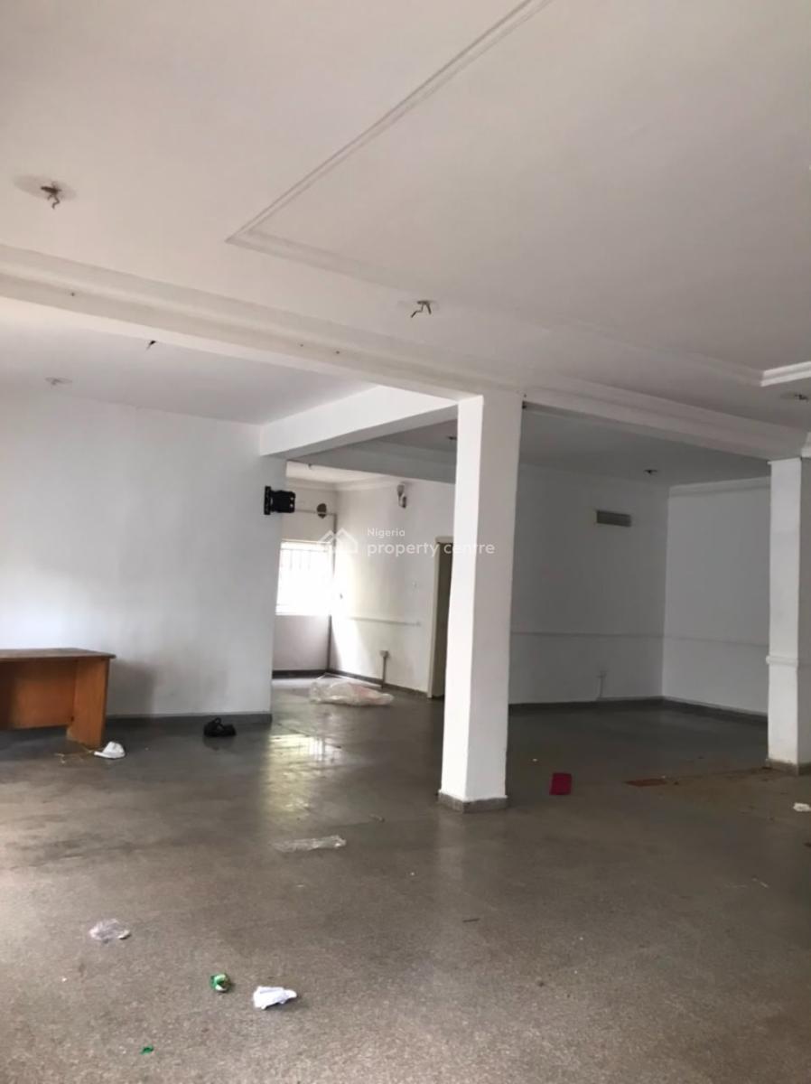Four  Bedroom Semi Detached Duplex with 2 Rooms Bq, Lekki Phase 1, Lekki, Lagos, Semi-detached Duplex for Rent