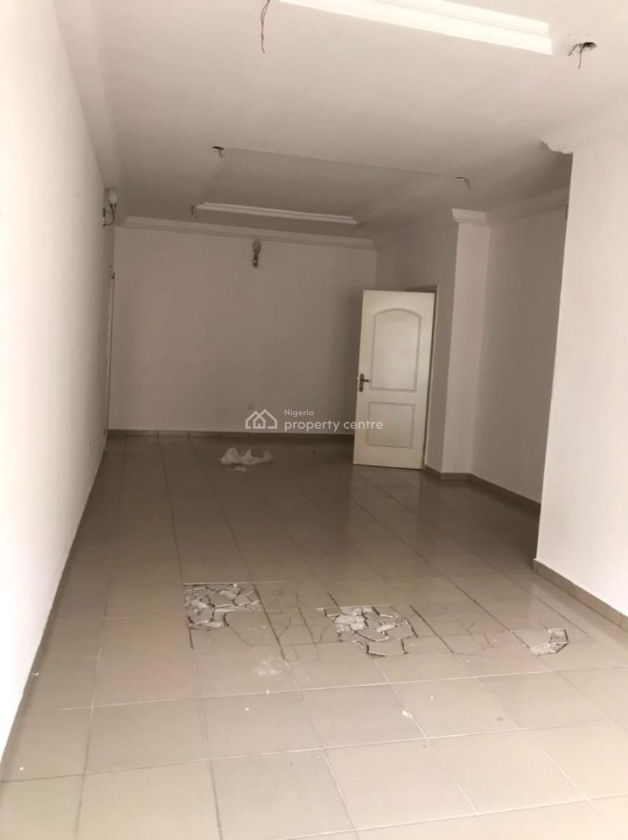 Four  Bedroom Semi Detached Duplex with 2 Rooms Bq, Lekki Phase 1, Lekki, Lagos, Semi-detached Duplex for Rent