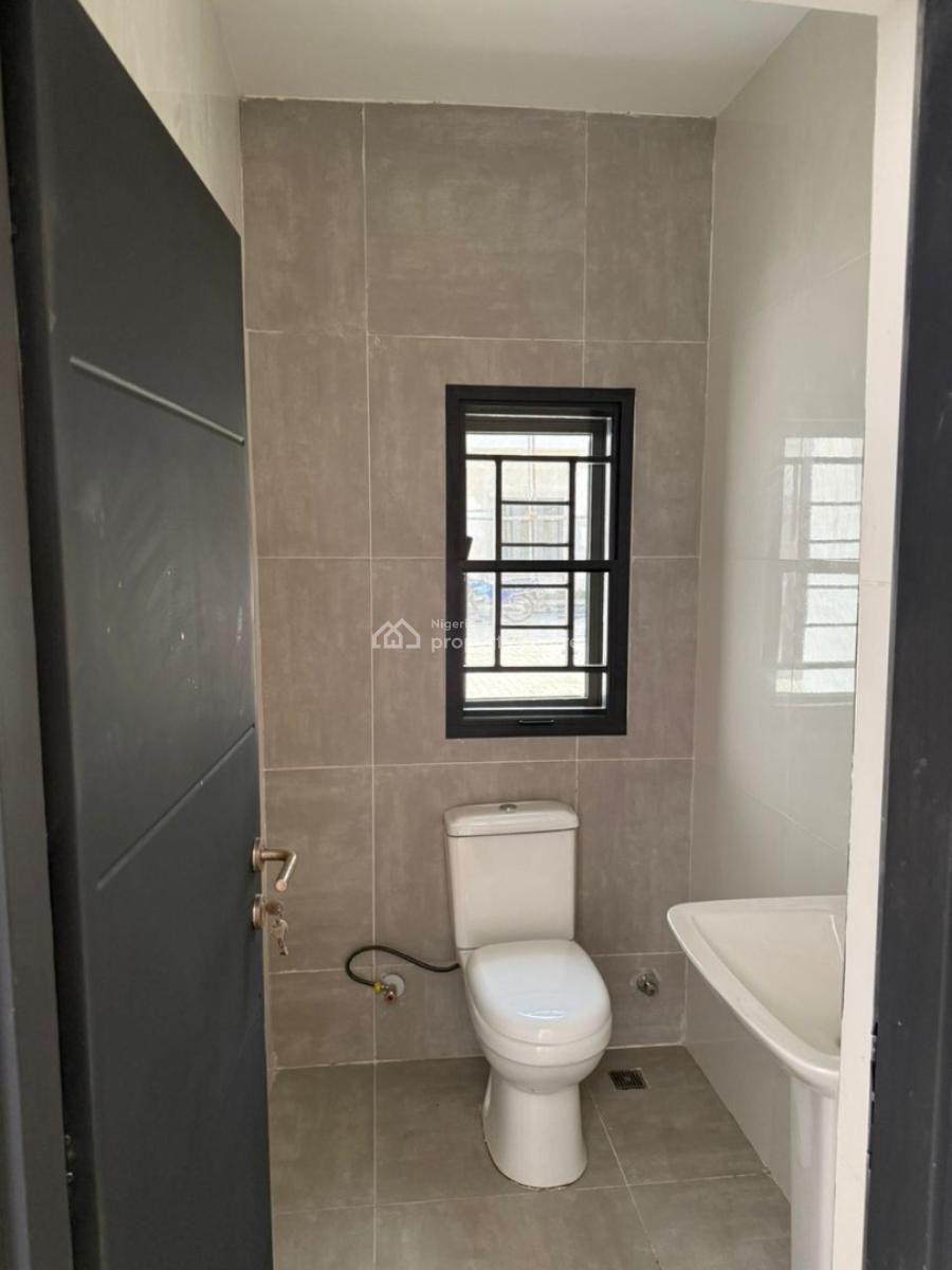 Luxury 5 Spacious Bedroom Simi Detached Duplex, Princetonian Estate, Guzape District, Abuja, Semi-detached Duplex for Sale