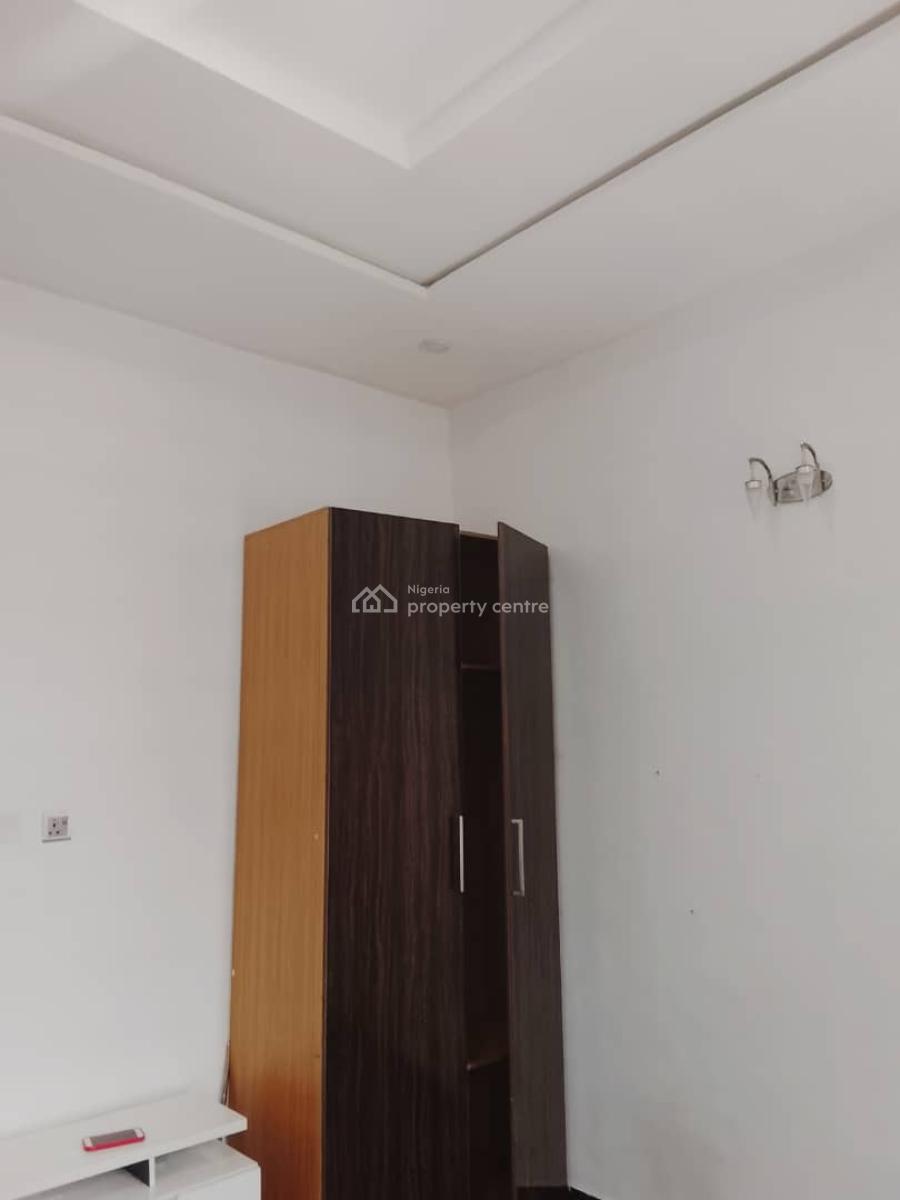 Spacious Luxury  Room Upstairs with Shared Kitchen, Ikota, Lekki, Lagos, Self Contain (single Rooms) for Rent