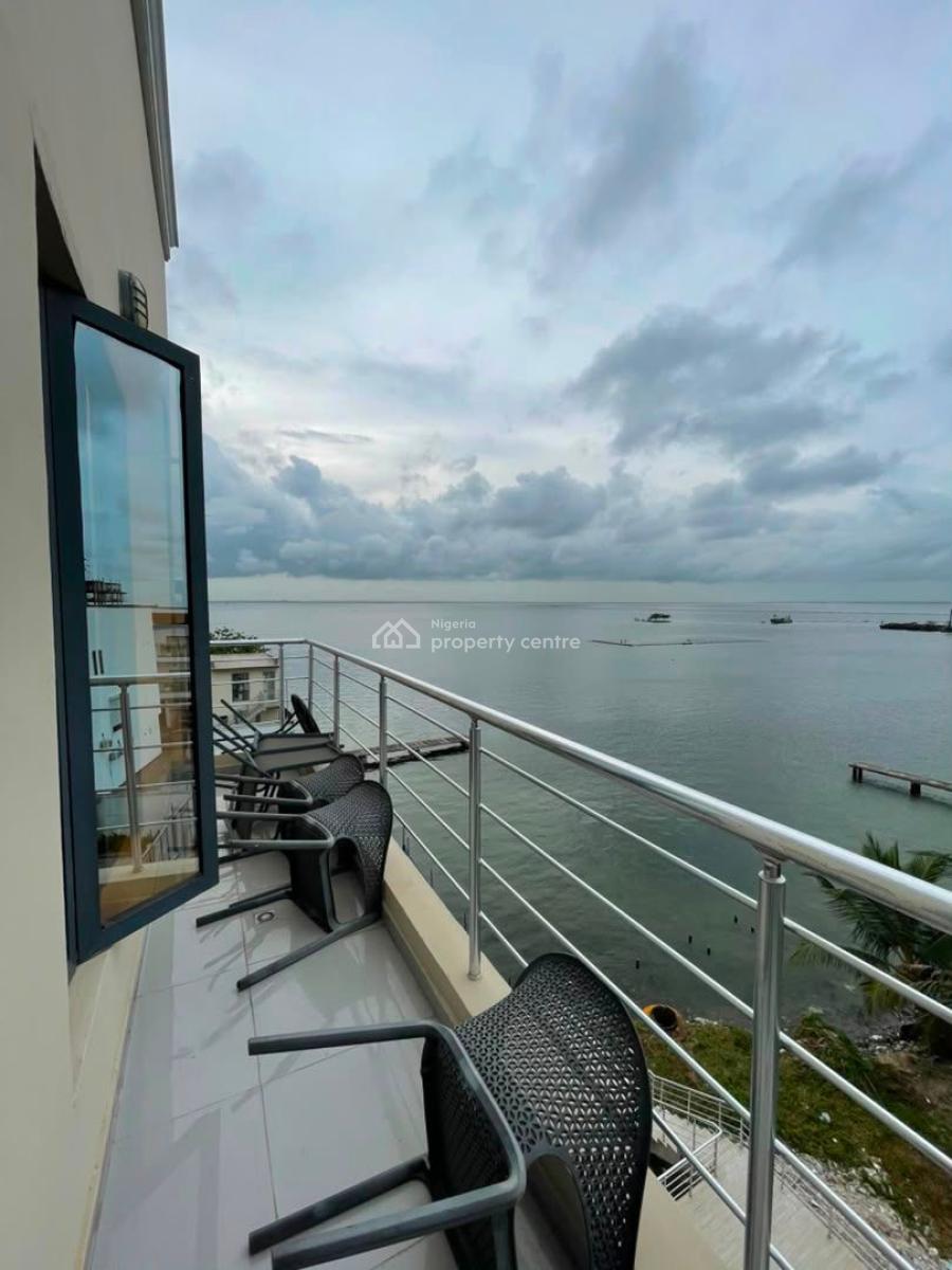 Three (3) Bedroom Penthouse, Lekki Phase 1, Lekki Phase 1, Lekki, Lagos, House for Rent