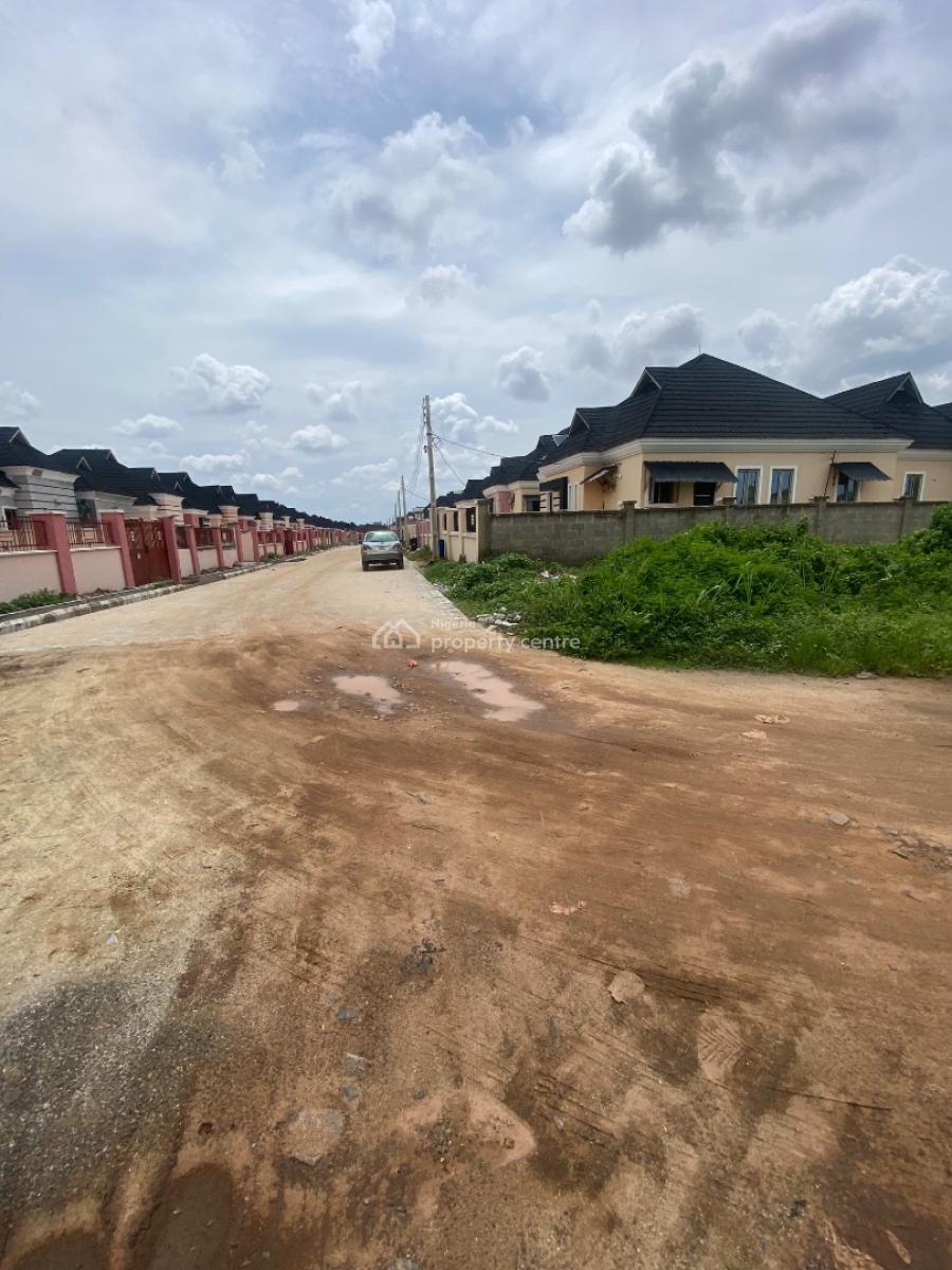 Luxury 3-bedroom Bungalow with a Miniflat, Ishefun Road, Ayobo, Lagos, Detached Bungalow for Sale