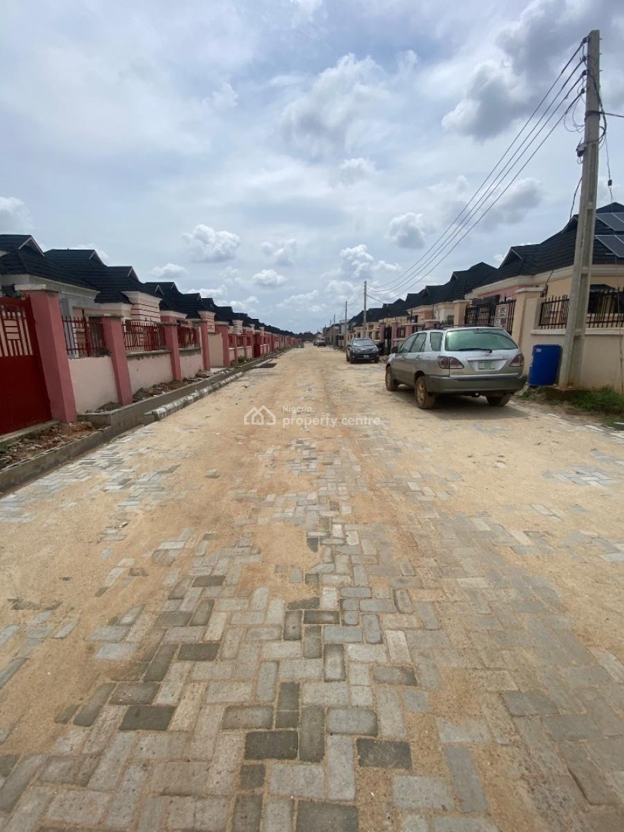 Luxury 3-bedroom Bungalow with a Miniflat, Ishefun Road, Ayobo, Lagos, Detached Bungalow for Sale