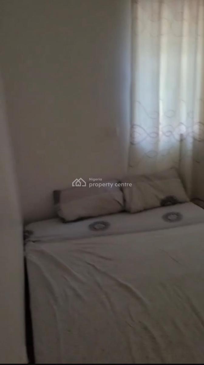 a Spacious Room Shared  in a 2bedroom Apt, Sangotedo, Ajah, Lagos, Flat / Apartment for Rent