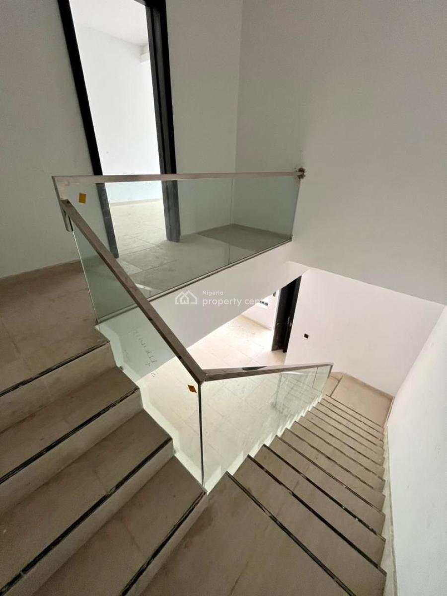 Luxury 3 Bedroom Maisonette with Bq, Lekki Phase 1, Lekki, Lagos, Flat / Apartment for Sale