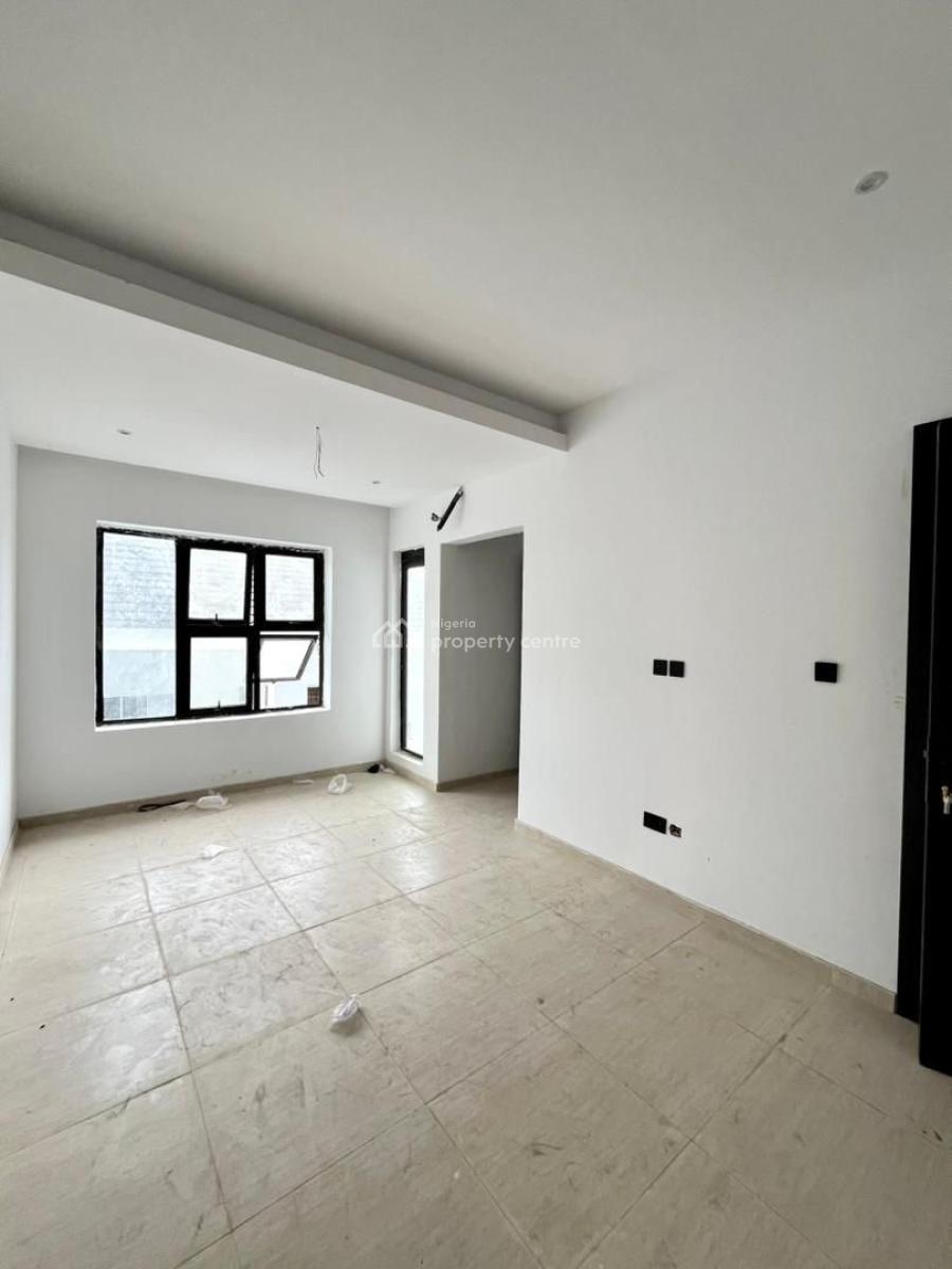 Luxury 3 Bedroom Maisonette with Bq, Lekki Phase 1, Lekki, Lagos, Flat / Apartment for Sale