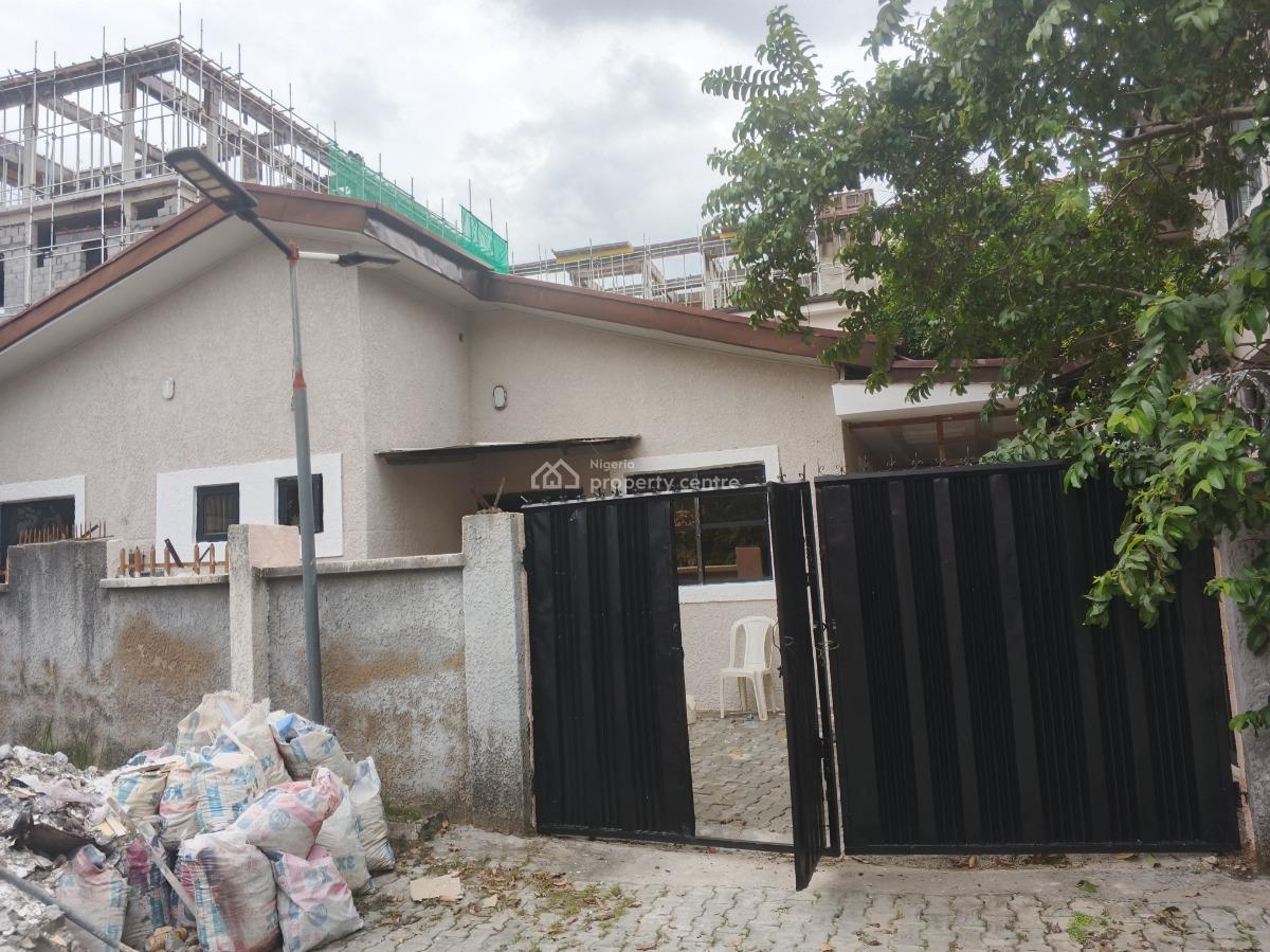 3 Bedrooms Stand Alone Bungalow in a Private Compound, Wuse 2, Abuja, Detached Bungalow for Rent