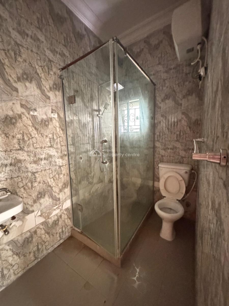 Spacious 3 Bedroom Apartment, Lekki, Lagos, Flat / Apartment for Rent