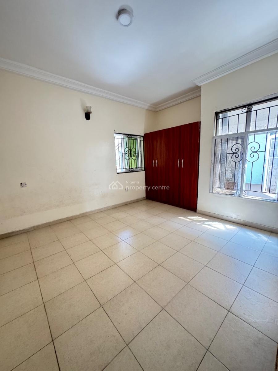Spacious 3 Bedroom Apartment, Lekki, Lagos, Flat / Apartment for Rent