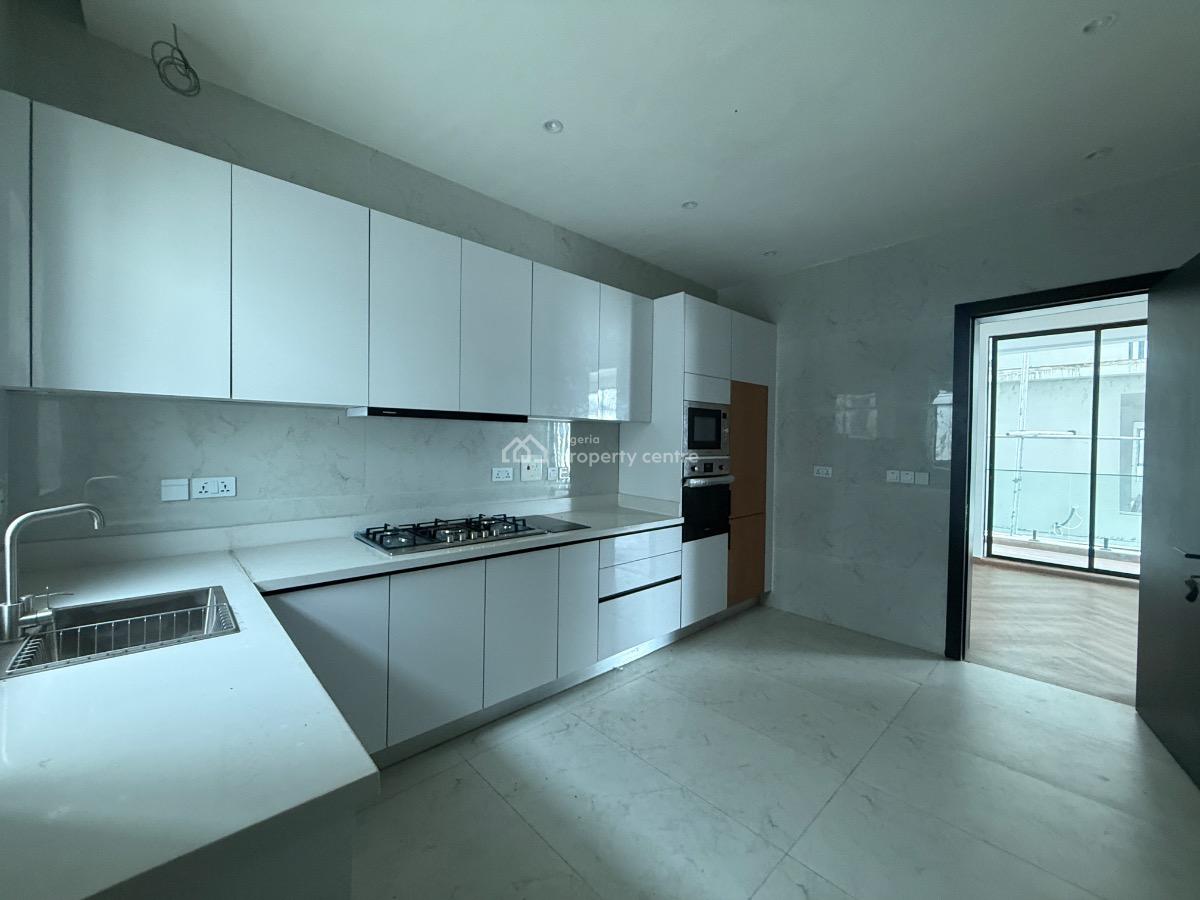 4 Bedroom Terrace Available, Lekki Phase 2, Lekki, Lagos, Terraced Duplex for Sale