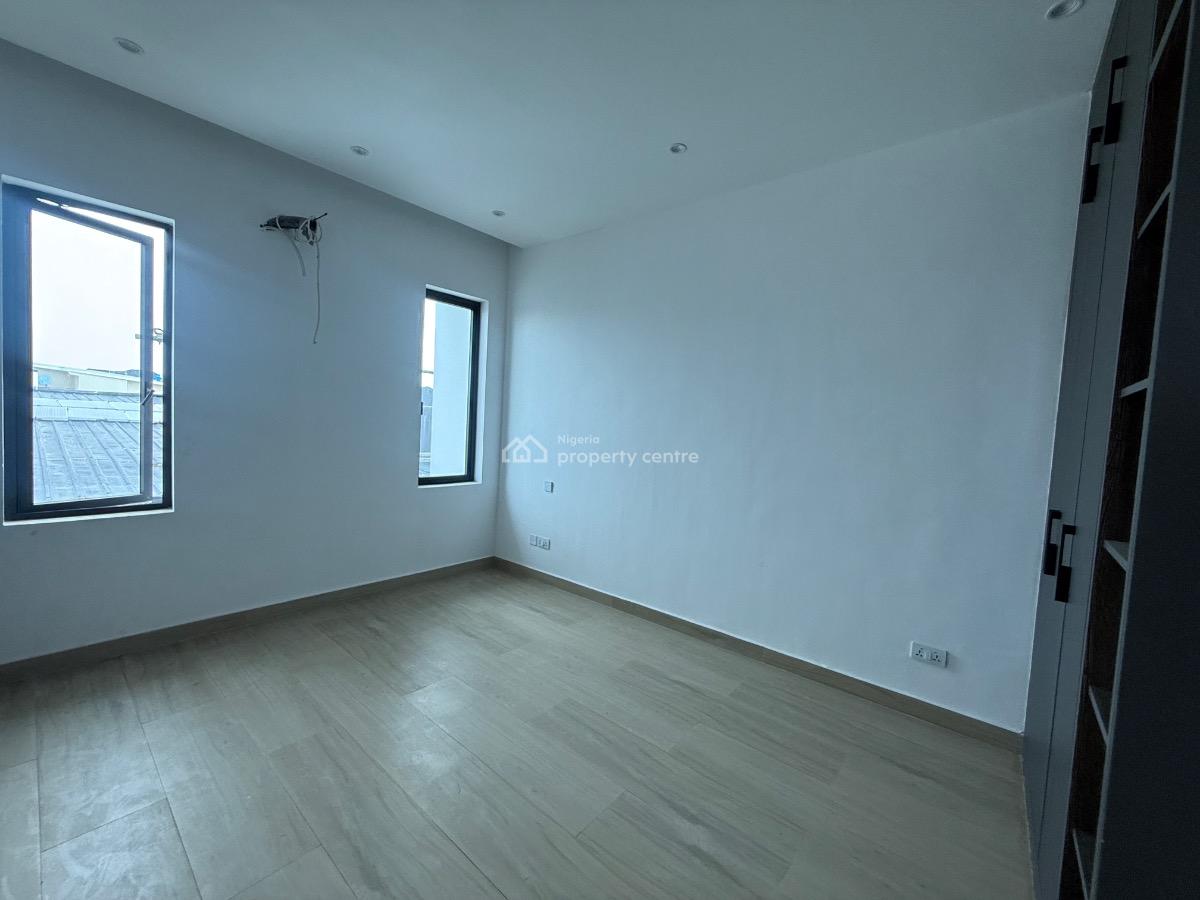 4 Bedroom Terrace Available, Lekki Phase 2, Lekki, Lagos, Terraced Duplex for Sale