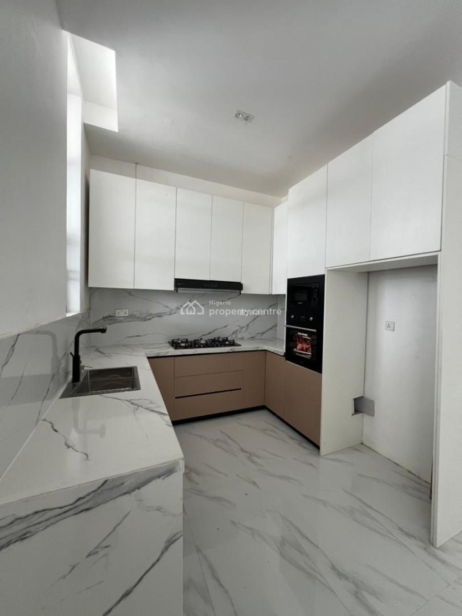 Contemporary 2 Bedroom Apartment, Phase 1, Lekki, Lagos, Flat / Apartment for Sale