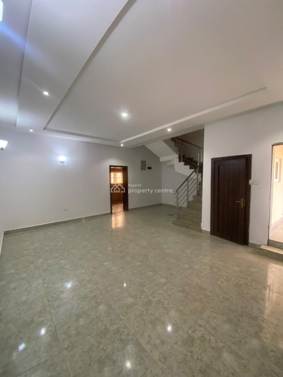 5 Bedroom Terrace Duplex with a Bq, Guzape Main, Guzape District, Abuja, Flat / Apartment for Rent