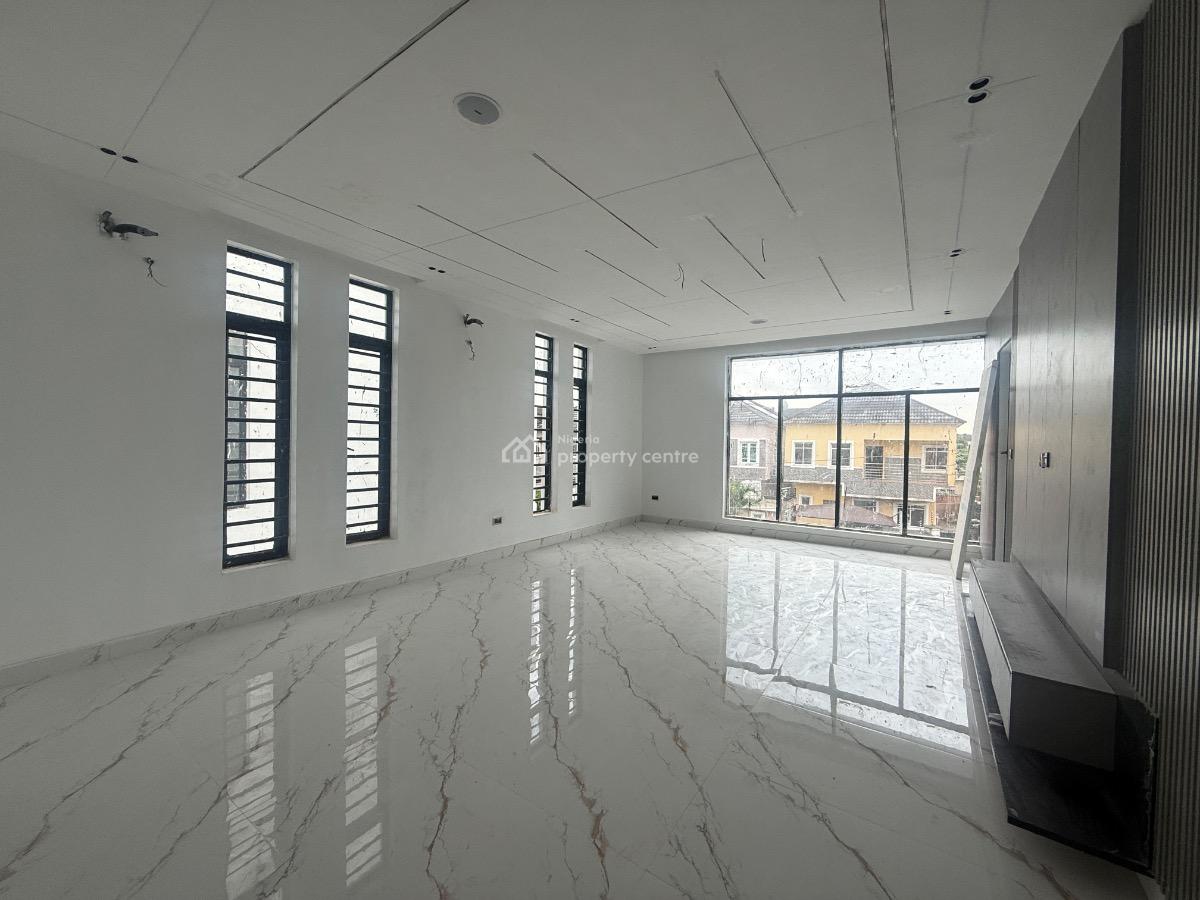 5 Bedroom Detached Available, Lekki Phase 2, Lekki, Lagos, Detached Duplex for Sale