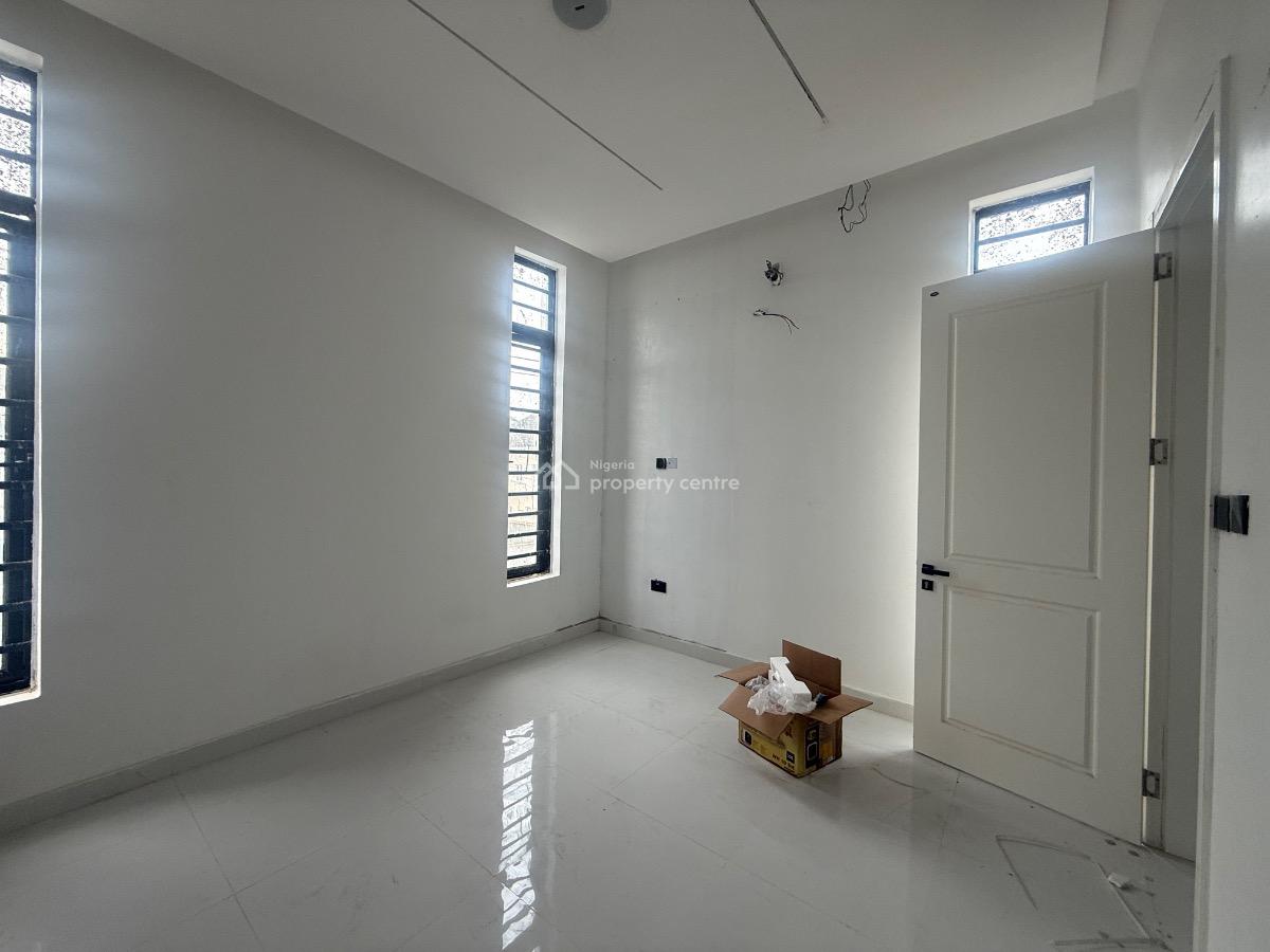 5 Bedroom Detached Available, Lekki Phase 2, Lekki, Lagos, Detached Duplex for Sale