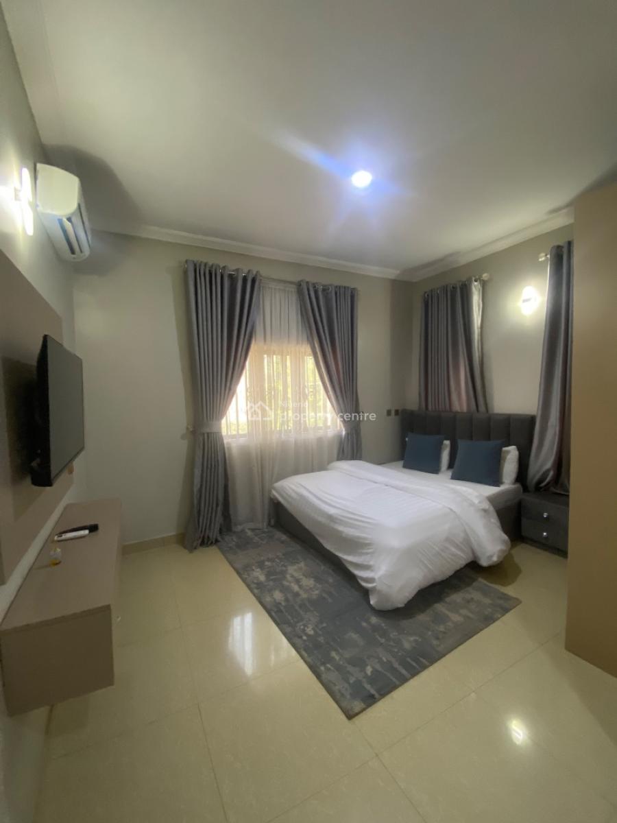 Fully Furnished and Serviced 3 Bedroom, Guzape, Guzape District, Abuja, Flat / Apartment for Rent