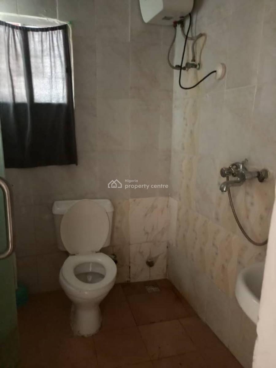 Beautiful 2bedroom Apartment Upstairs, Ologolo Lekki, Ologolo, Lekki, Lagos, Flat / Apartment for Rent