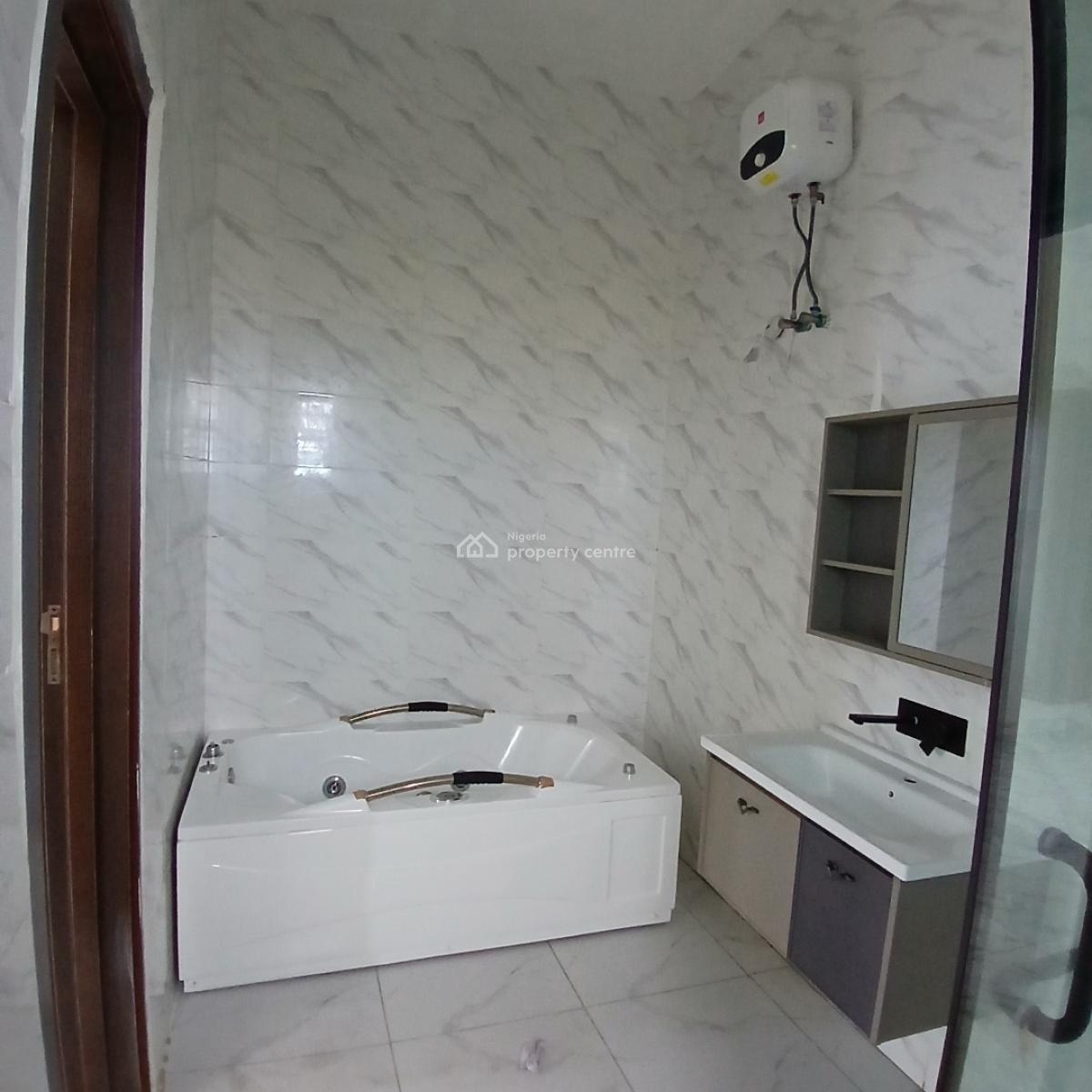 4bedroom Detached Duplex, Orchid Road, Lekki, Lagos, Detached Duplex for Sale