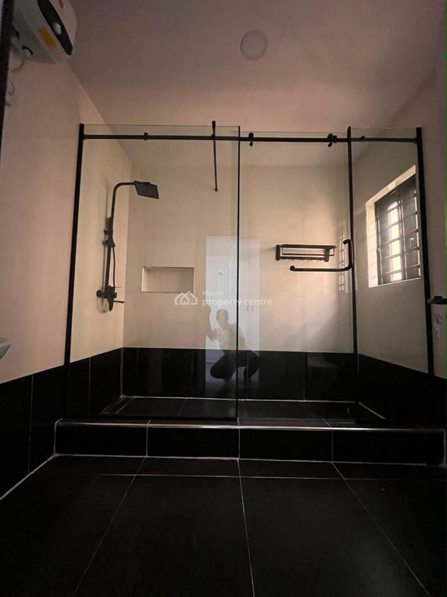 Deluxe 5 Bedroom Semi Detached Triplex with a Bq, Magodo, Lagos, Semi-detached Duplex for Sale