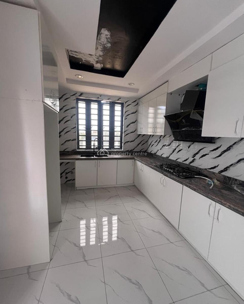 2 Bedroom Apartment, Ikate, Lekki, Lagos, Block of Flats for Sale