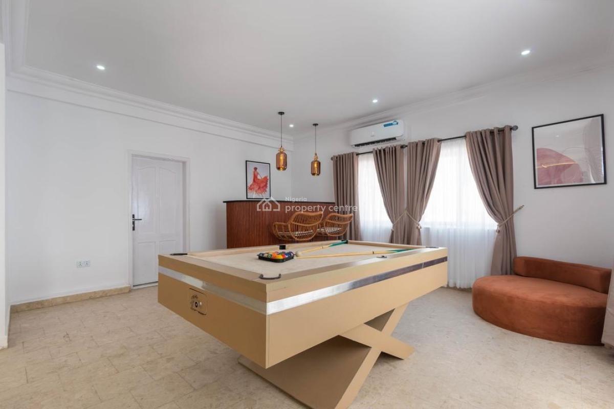 Luxury Two Bedroom with Bathub, Swimming Pool, Snooker Table, Lekki Phase 1, Lekki, Lagos, Flat / Apartment Short Let