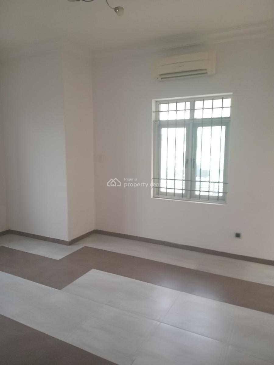 Luxury Miniflat Upstairs, Fitted Kitchen, Upstairs, 2 Toiles, Balconie, Off Freedom Way, Ikate, Lekki, Lagos, Mini Flat (room and Parlour) for Rent