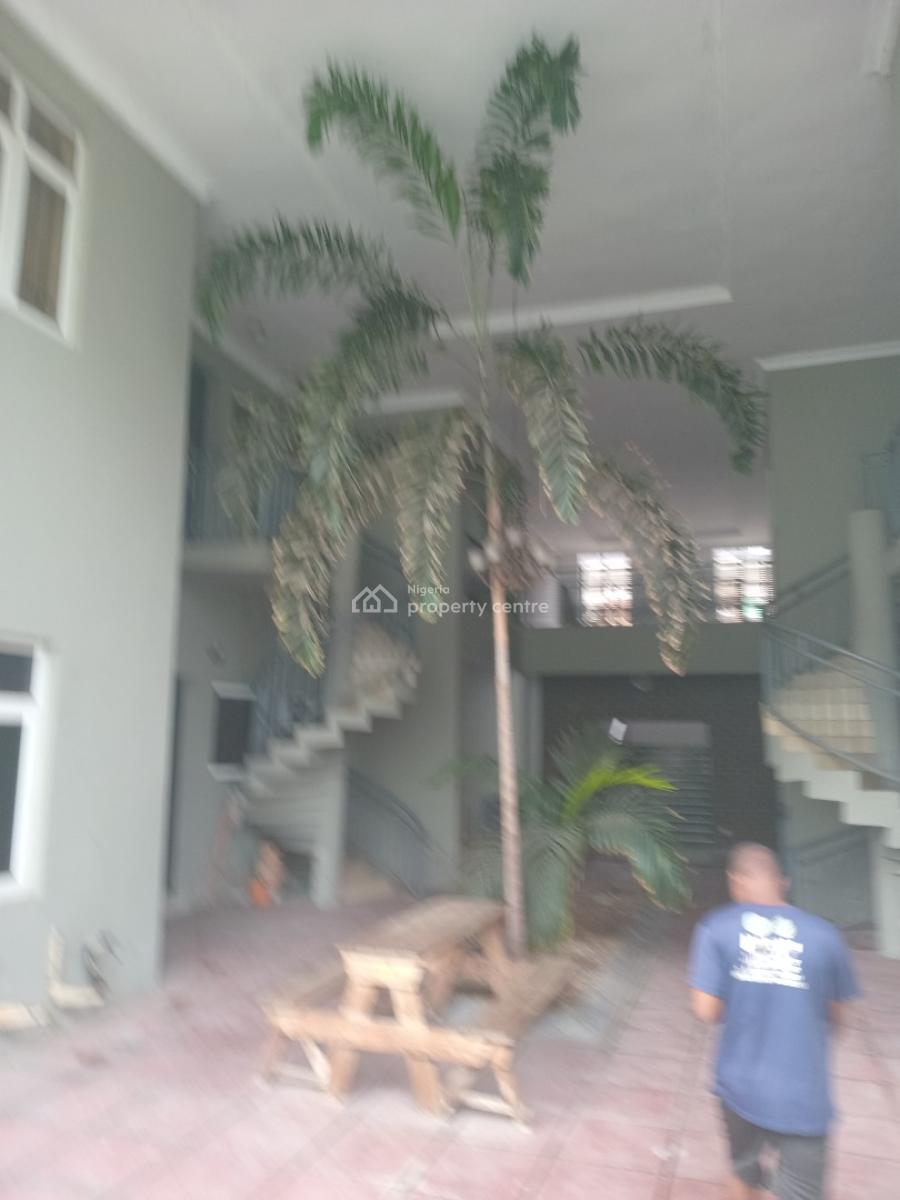 Luxury Miniflat Upstairs, Fitted Kitchen, Upstairs, 2 Toiles, Balconie, Off Freedom Way, Ikate, Lekki, Lagos, Mini Flat (room and Parlour) for Rent