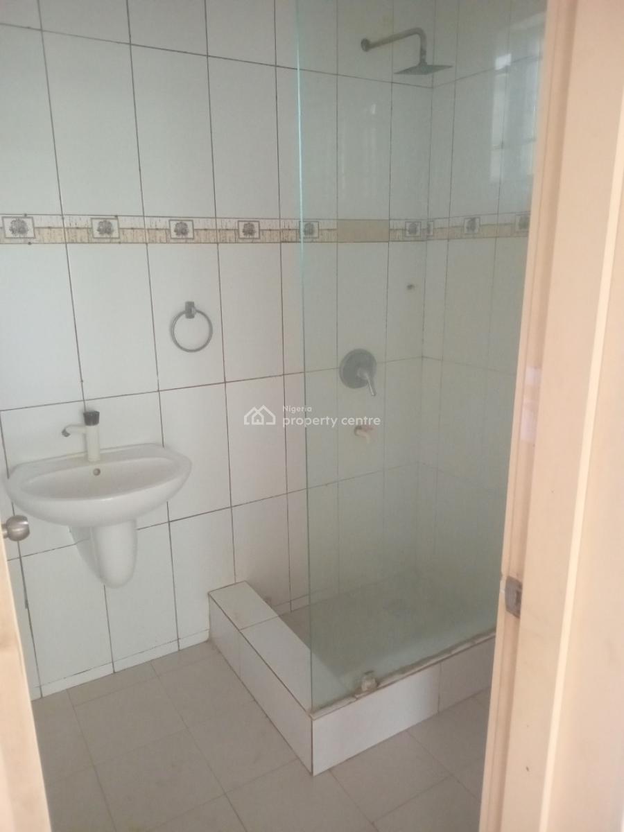 Luxury Miniflat Upstairs, Fitted Kitchen, Upstairs, 2 Toiles, Balconie, Off Freedom Way, Ikate, Lekki, Lagos, Mini Flat (room and Parlour) for Rent