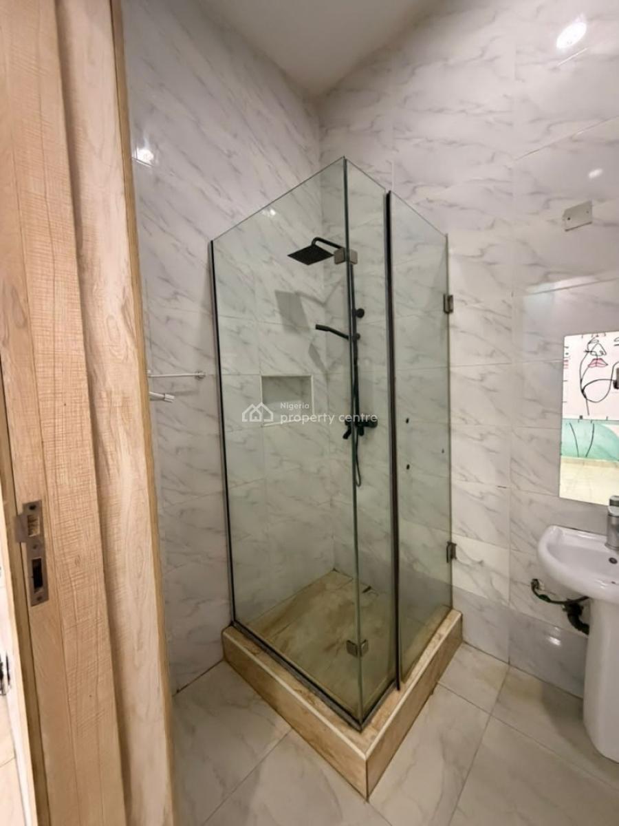 Spacious Semi Masters Room in a Shared Apartment with Open Parlor., Orchid, Lekki, Lagos, Self Contain (single Rooms) for Rent