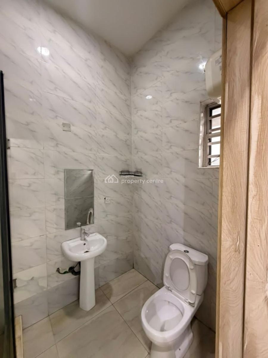 Spacious Semi Masters Room in a Shared Apartment with Open Parlor., Orchid, Lekki, Lagos, Self Contain (single Rooms) for Rent
