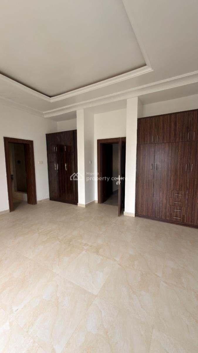 Exquisite 4bedroom Terrace with Bq, Study Room and Swimming Pool, Guzape, Guzape District, Abuja, Terraced Duplex for Rent