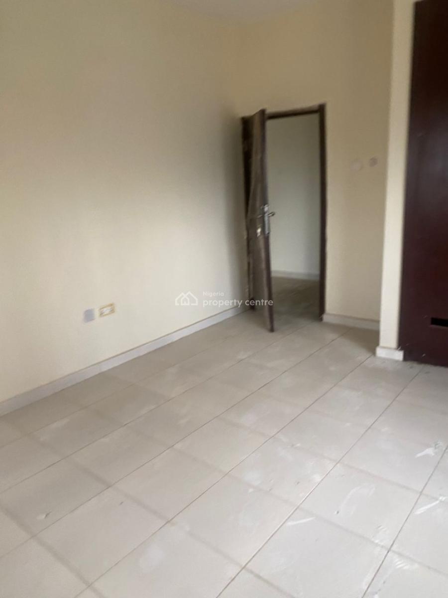 Spacious Miniflat in a Prime Estate, Gra Phase 1, Magodo, Lagos, Mini Flat (room and Parlour) for Sale