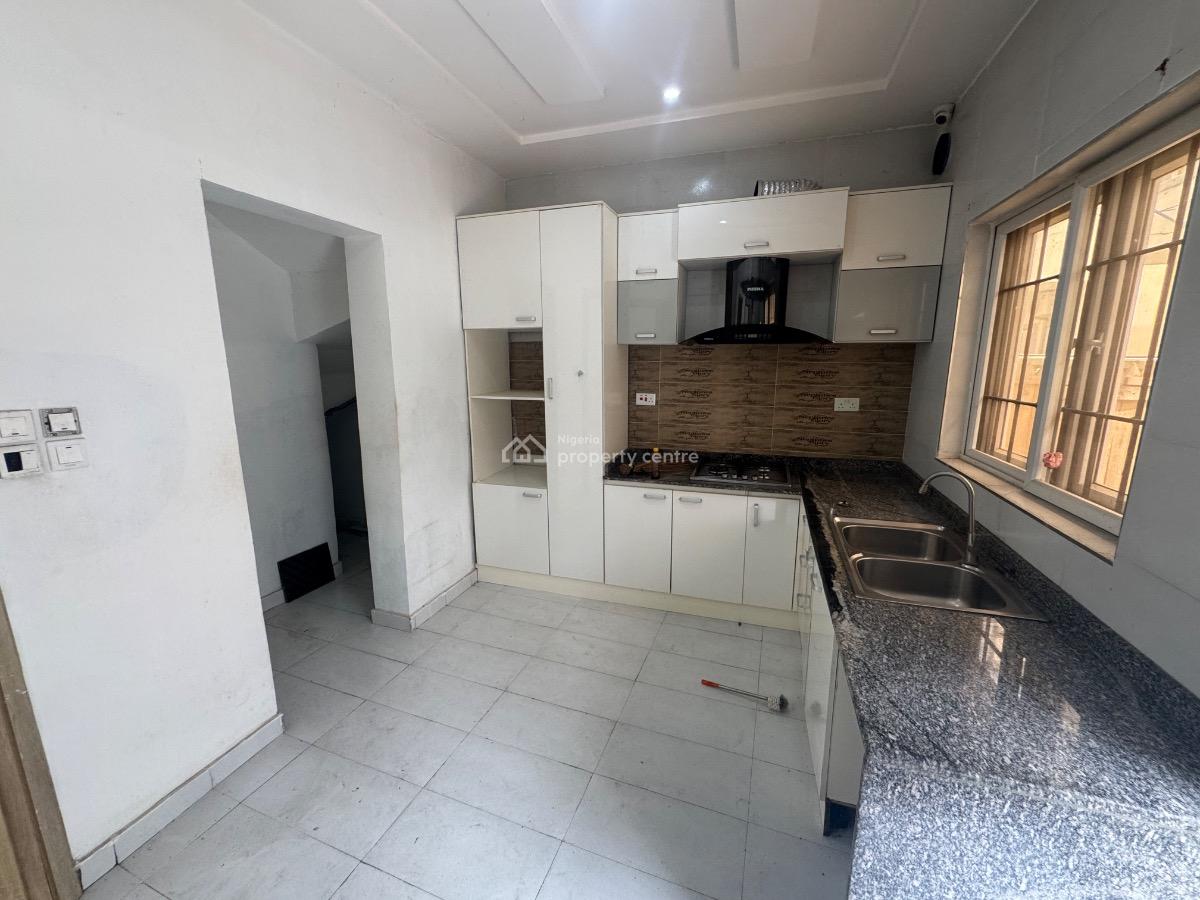 Fairly New 3 Bedroom Terrace Duplex, Victoria Crest 4, Orchid Road, Lekki, Lagos, Terraced Duplex for Rent