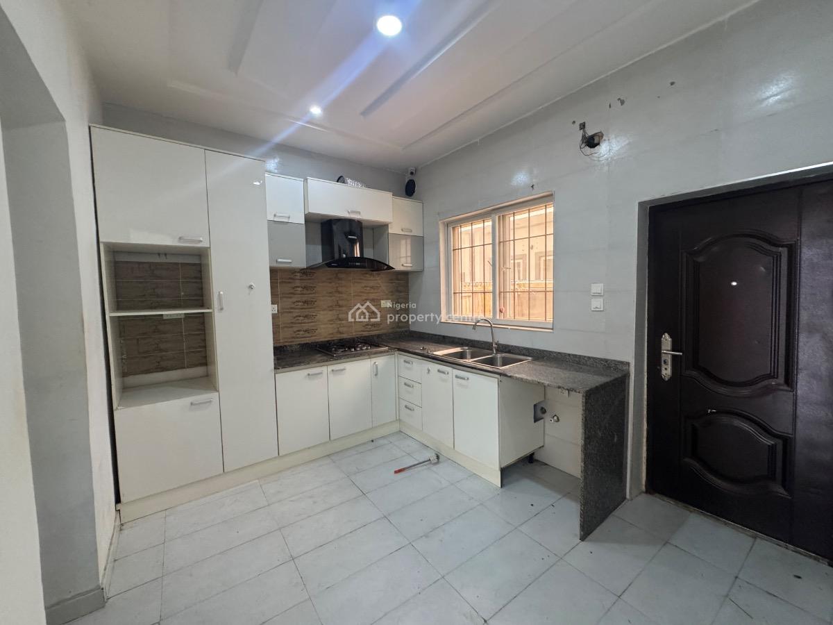 Fairly New 3 Bedroom Terrace Duplex, Victoria Crest 4, Orchid Road, Lekki, Lagos, Terraced Duplex for Rent