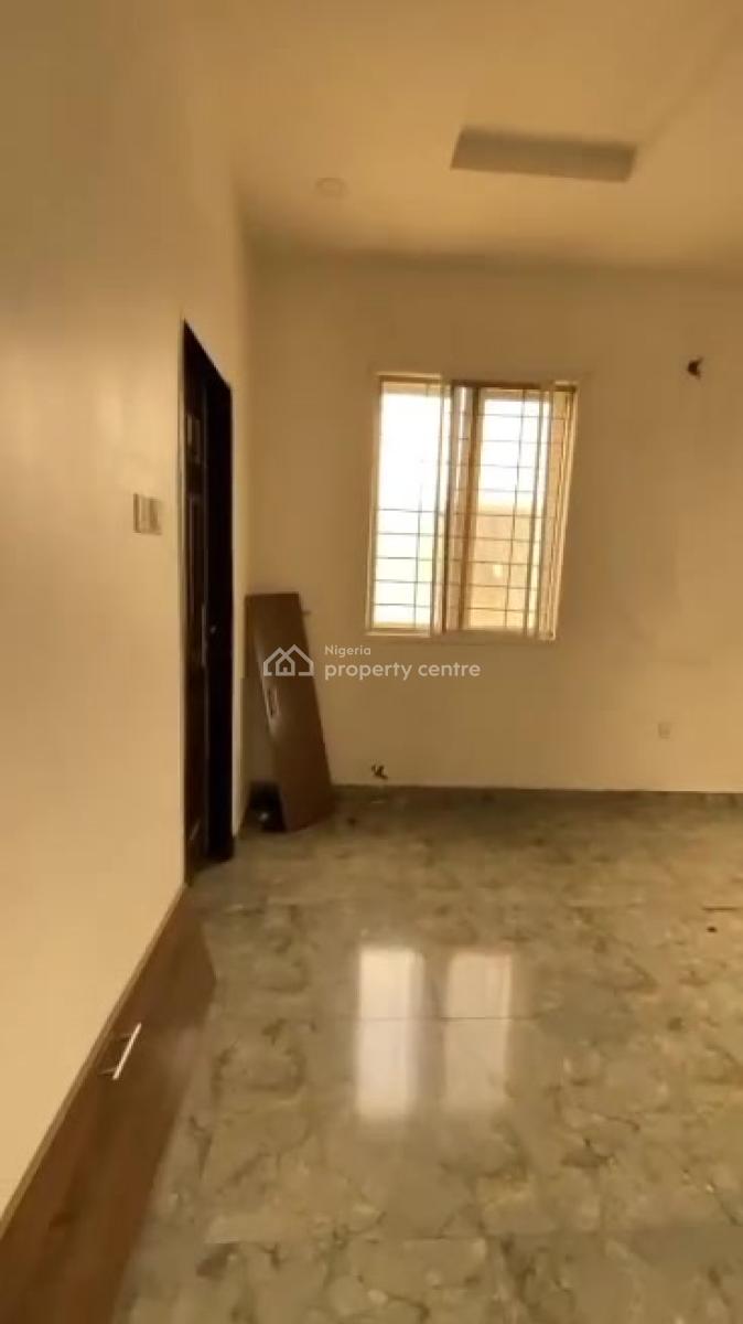 Tastefully Finished Spacious Standard Built 2 Bedroom Apartment, Jahi, Abuja, Flat / Apartment for Rent